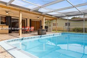 2 of 8 - 8800 Nw 3rd St, Pembroke Pines, FL