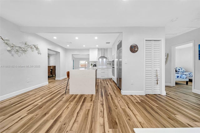 5 of 14 - 12075 Ne 10th Ave, Biscayne Park, FL