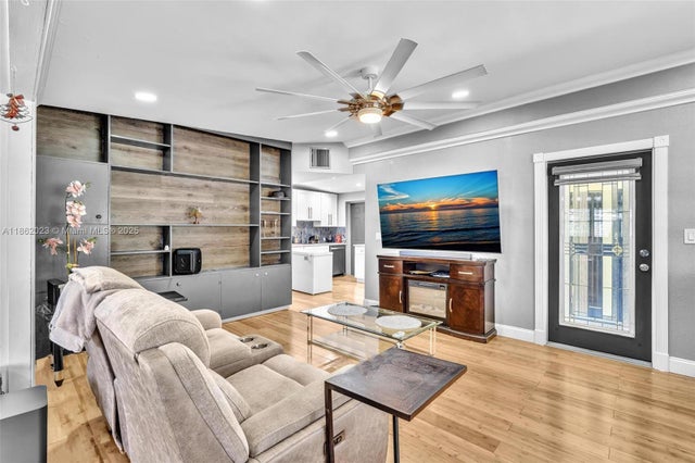 5 of 43 - 1510 Nw 11th Pl, Fort Lauderdale, FL