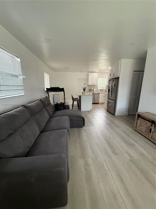3 of 15 - 3521 Nw 171st Ter, Miami Gardens, FL