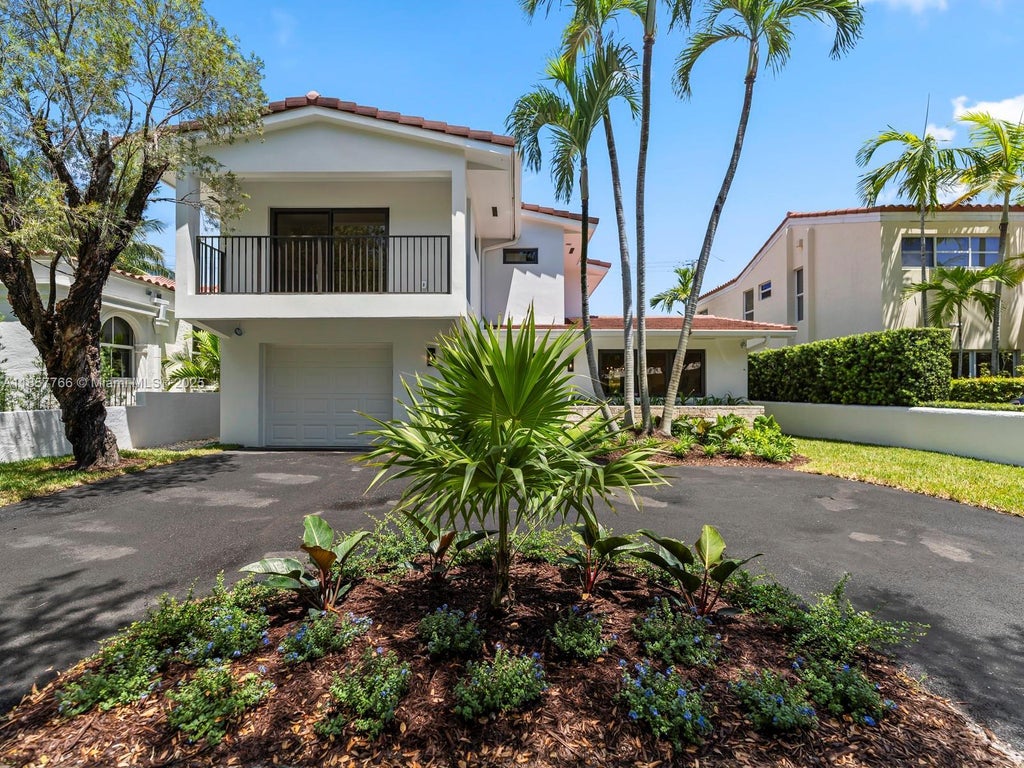 1019 Venetia Ave, Coral Gables