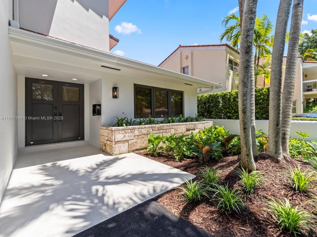 4 of 44 - 1019 Venetia Ave, Coral Gables, FL