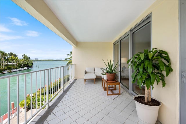 3 of 28 - 10180 W Bay Harbor Dr 3a, Bay Harbor Islands, FL