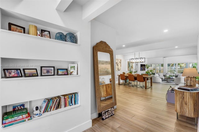 5 of 47 - 653 Glenridge Rd, Key Biscayne, FL