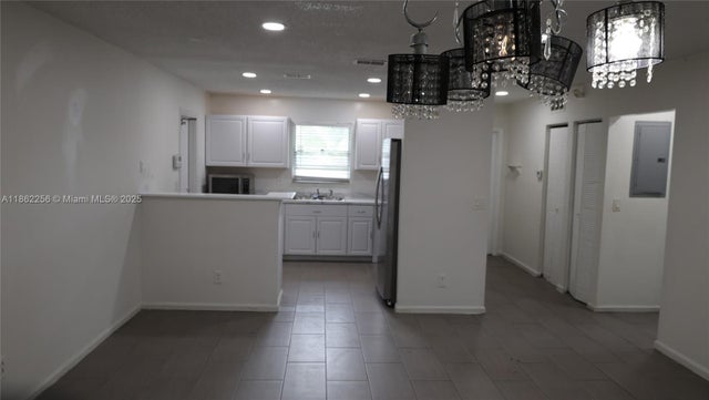 5 of 36 - 4641 Ne 1st Ave, Deerfield Beach, FL