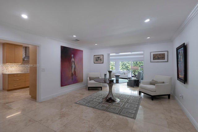 5 of 30 - 677 Hampton Ln, Key Biscayne, FL