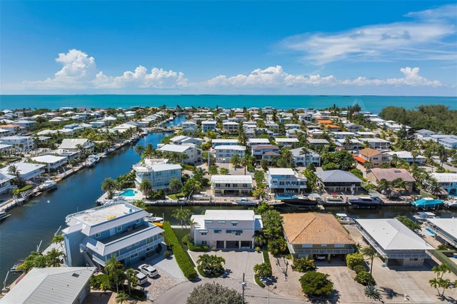 4 of 77 - 122 Court Contessa, Islamorada, FL