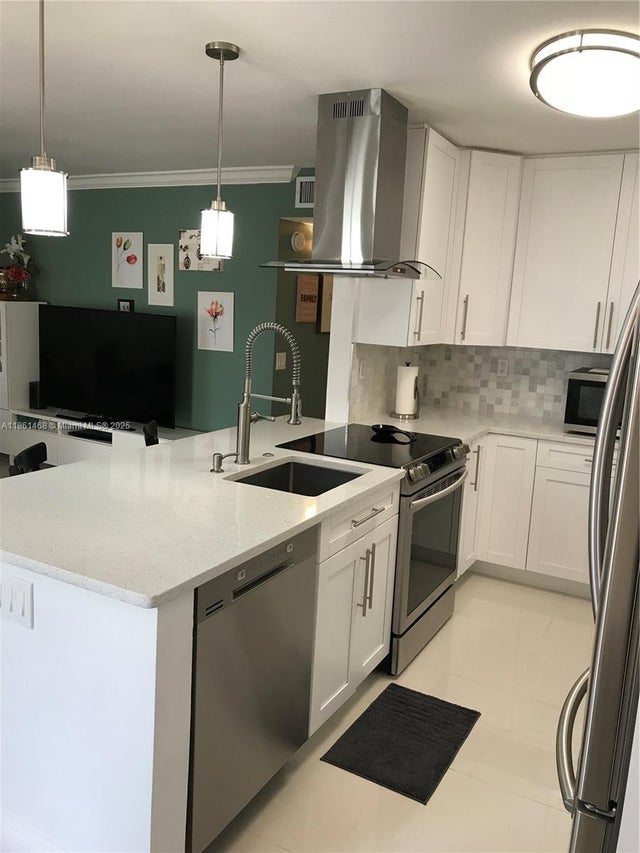 2 of 13 - 466 Normandy J 466, Delray Beach, FL