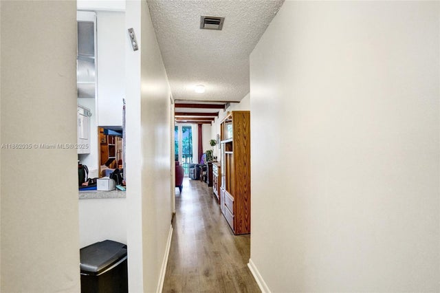 4 of 41 - 250 Jacaranda Dr 206, Plantation, FL