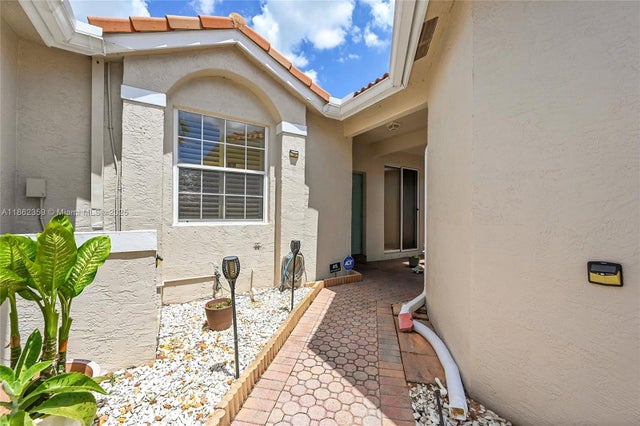 3 of 55 - 7401 S Aragon Blvd 5, Sunrise, FL