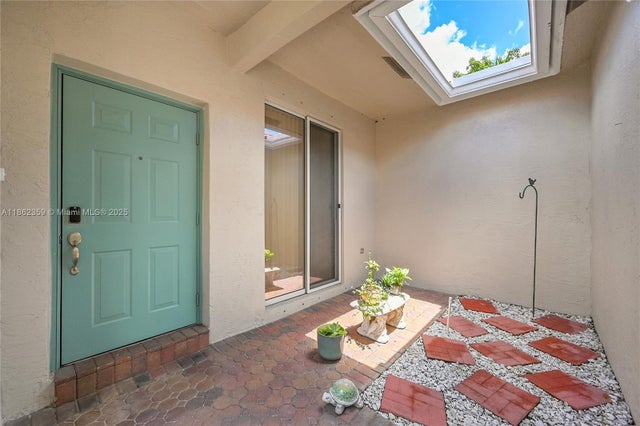 4 of 55 - 7401 S Aragon Blvd 5, Sunrise, FL