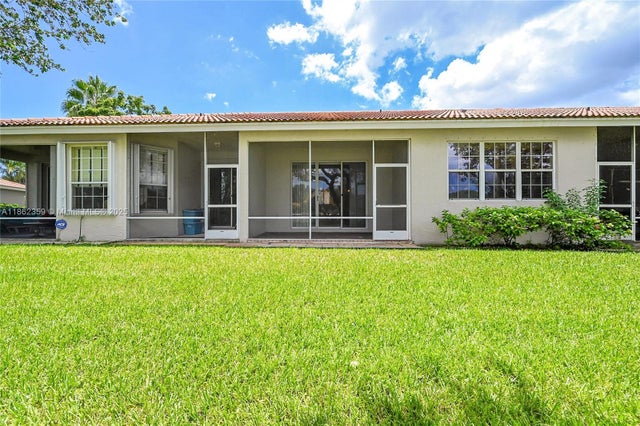 5 of 55 - 7401 S Aragon Blvd 5, Sunrise, FL