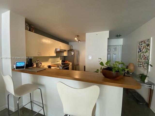 4 of 14 - 1401 Bay Rd 405, Miami Beach, FL