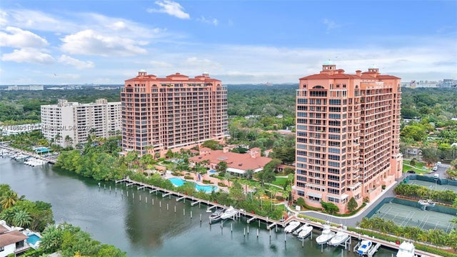 1 of 19 - 10 Edgewater Dr 4h, Coral Gables, FL