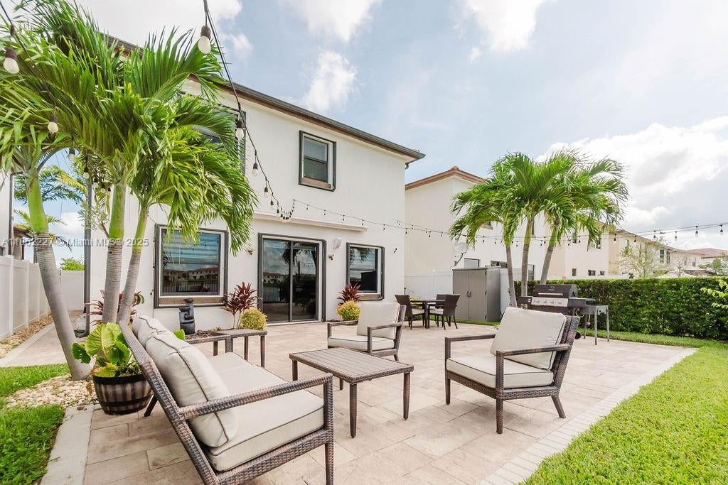 3392 W 103rd Ter, Hialeah