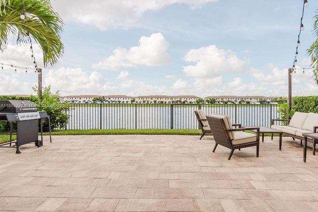 2 of 22 - 3392 W 103rd Ter, Hialeah, FL