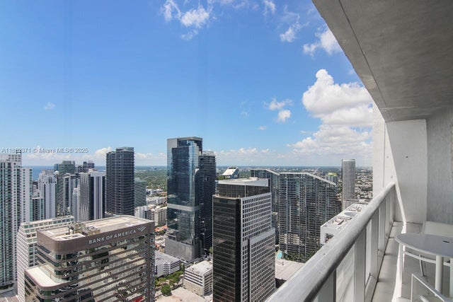 5 of 37 - 495 Brickell Ave 5609, Miami, FL