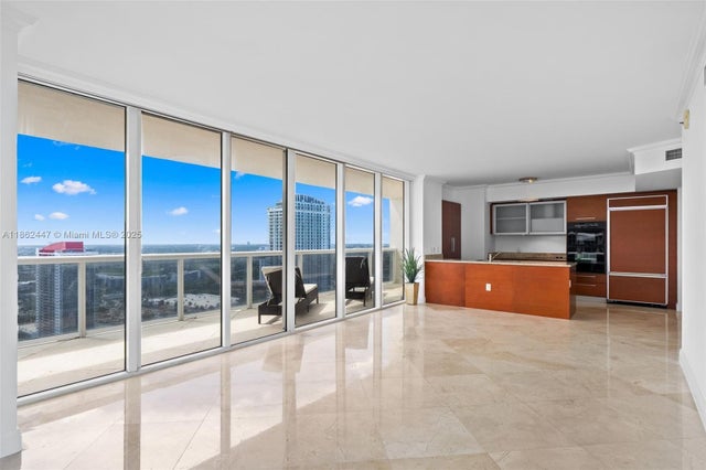 4 of 35 - 1830 S Ocean Dr 3706, Hallandale Beach, FL