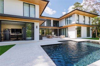 Photo of Listing #A11862207