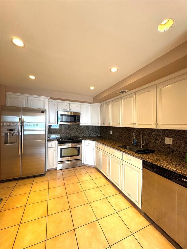 4 of 7 - 3410 Galt Ocean Dr 901n, Fort Lauderdale, FL