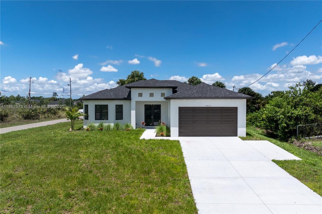 2601 Karen Cir, Lehigh Acres