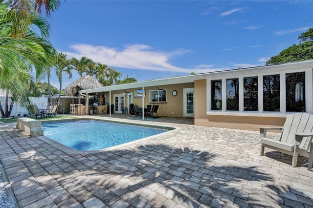 2 of 52 - 948 Se 10th Ct, Pompano Beach, FL