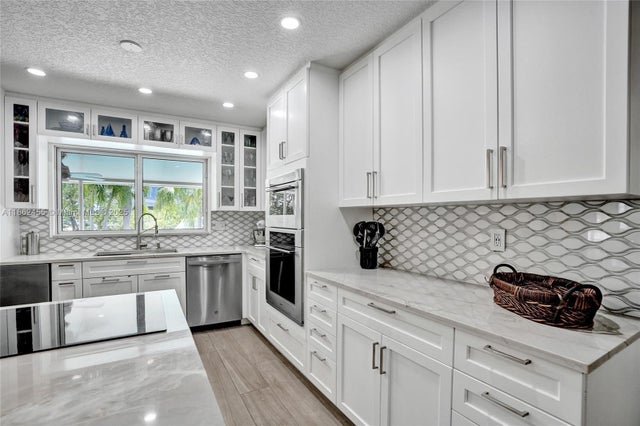 4 of 52 - 948 Se 10th Ct, Pompano Beach, FL