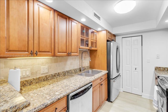 5 of 32 - 3000 N Ocean Dr 3b, Singer Island, FL