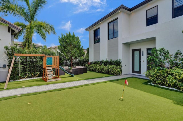 2 of 65 - 8211 Nw 43rd Ter, Doral, FL