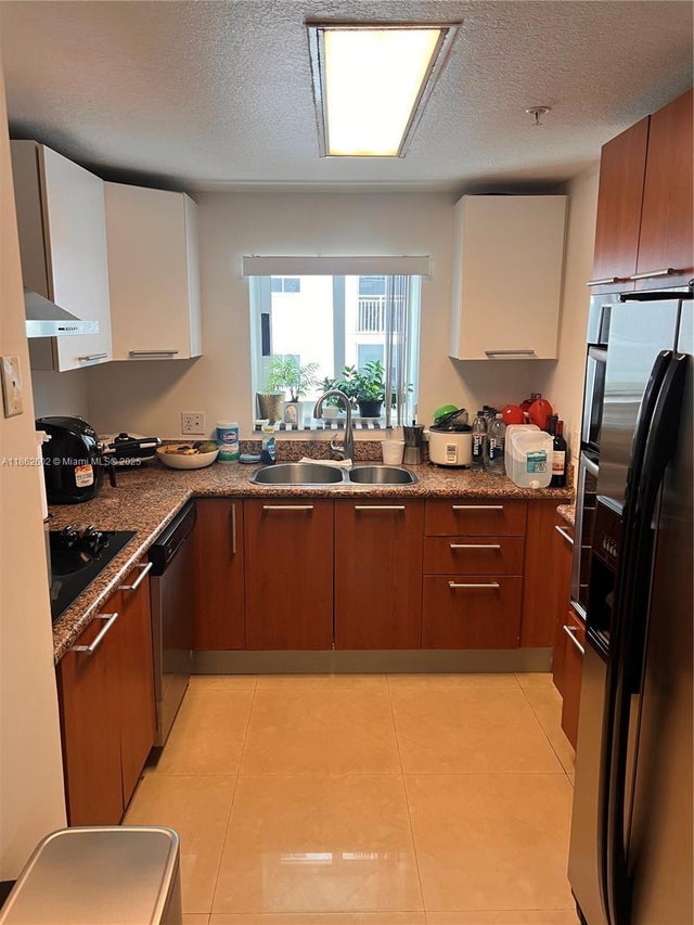 4 of 45 - 170 Se 14th St 1504, Miami, FL