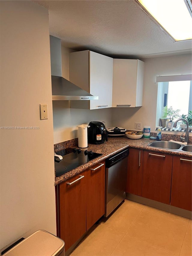 5 of 45 - 170 Se 14th St 1504, Miami, FL