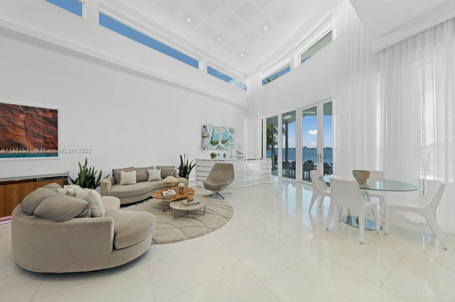 3 of 34 - 1825 Cleveland Rd, Miami Beach, FL