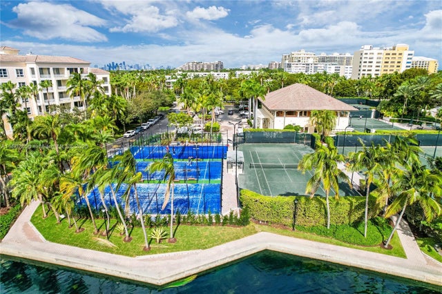 3 of 46 - 701 Crandon Blvd 302, Key Biscayne, FL