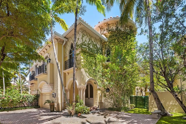 3 of 39 - 1504 Island Blvd, Aventura, FL
