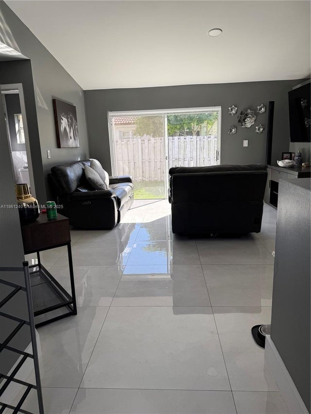 3 of 42 - 1275 Nw 126th St, Sunrise, FL