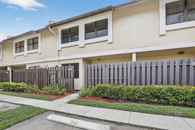 3 of 42 - 340 Sw 97th Ave, Pembroke Pines, FL