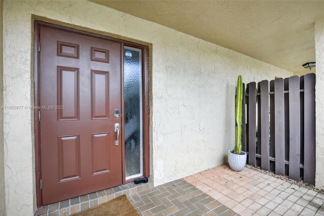 4 of 42 - 340 Sw 97th Ave, Pembroke Pines, FL