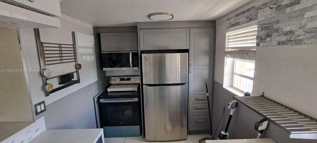 2 of 17 - 14180 Sw 84th St 203-g, Miami, FL