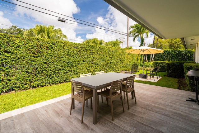 4 of 21 - 1551 Ancona Ave, Coral Gables, FL