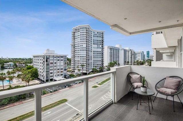 2 of 23 - 5601 Collins Ave 820, Miami Beach, FL