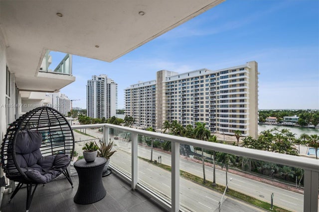 3 of 23 - 5601 Collins Ave 820, Miami Beach, FL