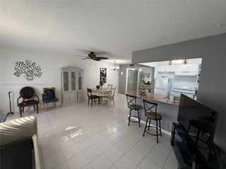 Photo of Listing #A11862917