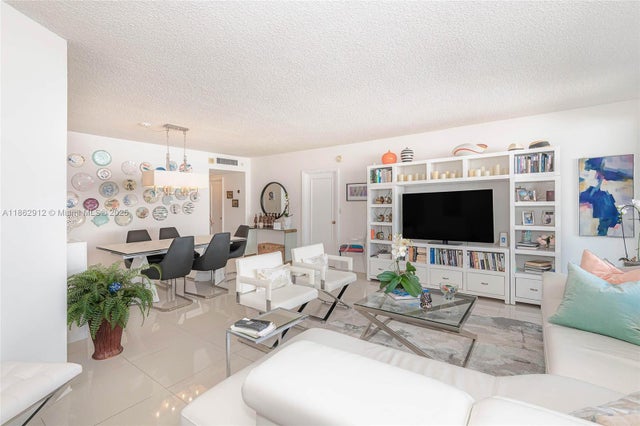 4 of 32 - 3725 S Ocean Dr 1221, Hollywood, FL