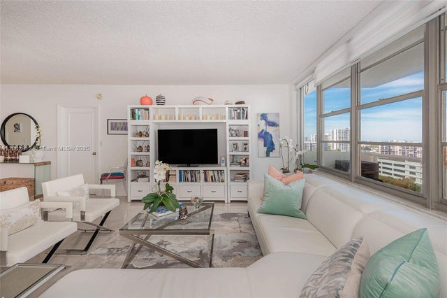 5 of 32 - 3725 S Ocean Dr 1221, Hollywood, FL