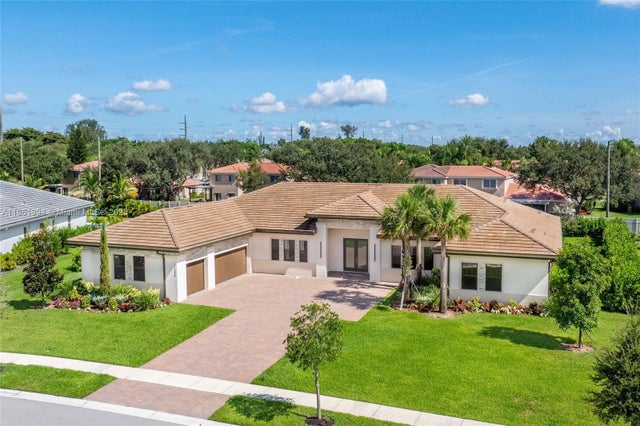 3 of 46 - 11125 N Sierra Ranch Dr, Davie, FL