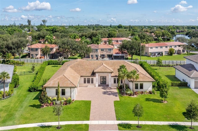 4 of 46 - 11125 N Sierra Ranch Dr, Davie, FL