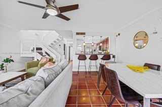 Photo of Listing #A11861379