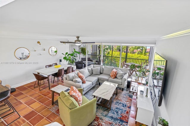 2 of 24 - 1100 Se 5th Ct 2, Pompano Beach, FL