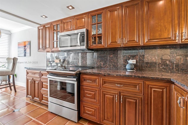 5 of 24 - 1100 Se 5th Ct 2, Pompano Beach, FL