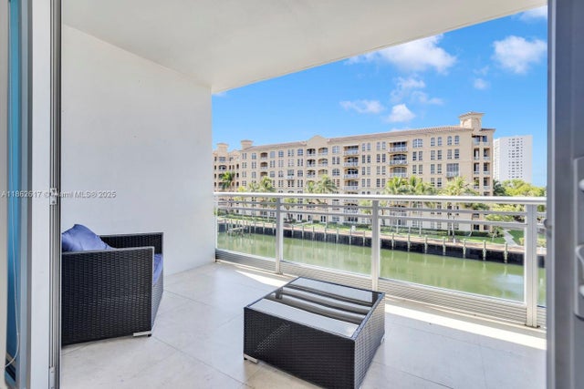 2 of 45 - 2950 Ne 188th St 315, Aventura, FL